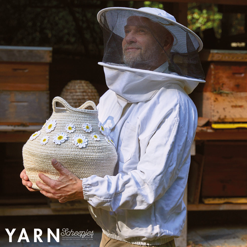 Yarn Bookazine 15 | Metamorphosis